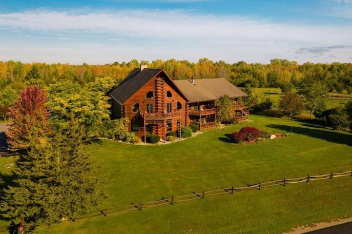 Point Au Roche Lodge Платтсбург Экстерьер фото